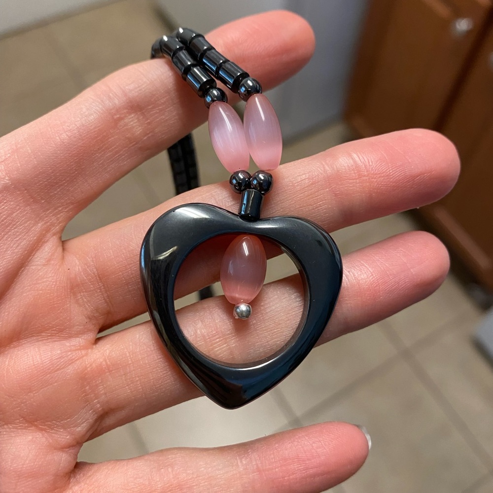 Beautiful magnetic heart necklace
